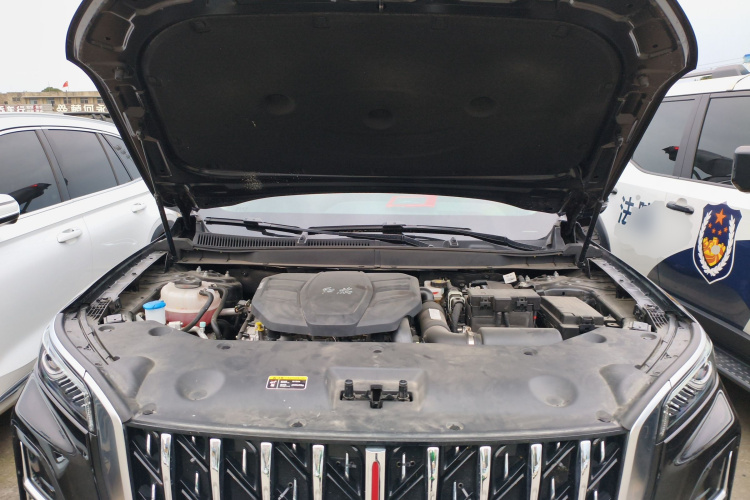 红旗HS5 2025款 2.0T 两驱旗享Pro版机舱底盘24