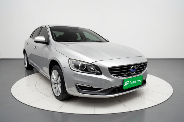 沃尔沃S60 2014款 S60L 2.0T 智远版车身外观3