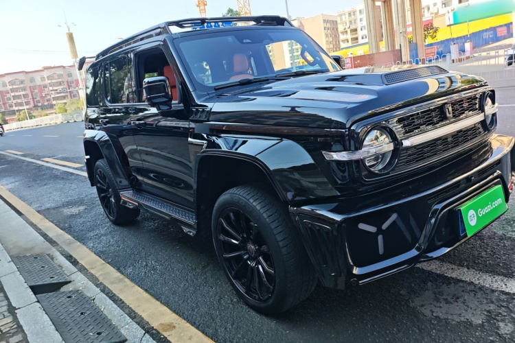 超境汽车 共创坦克300 2023款 2.0T 赛博骑士车身外观3