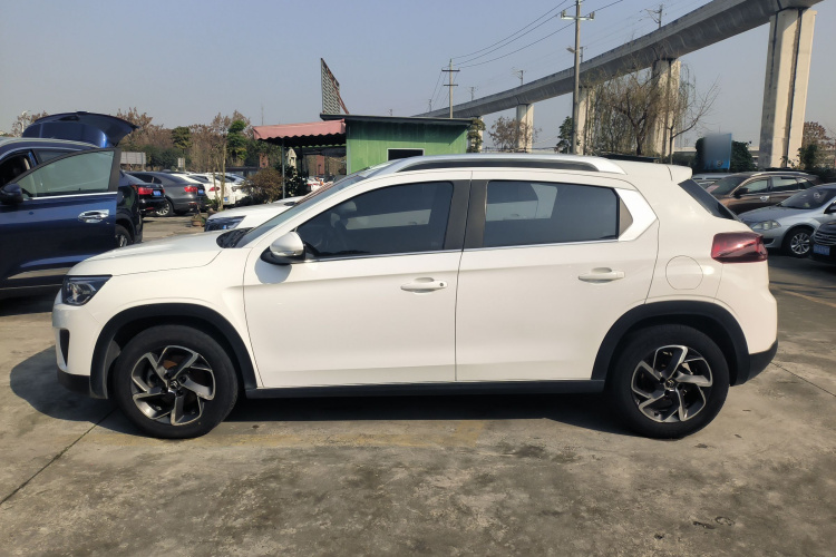 雪铁龙C3-XR 2019款 230THP DCT越动版车身外观4