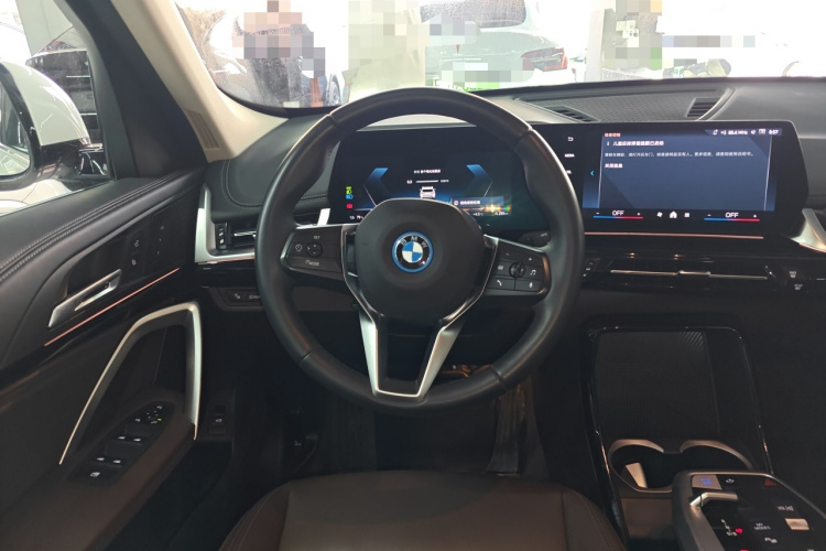 宝马iX1 2023款 eDrive25L X设计套装局部细节13