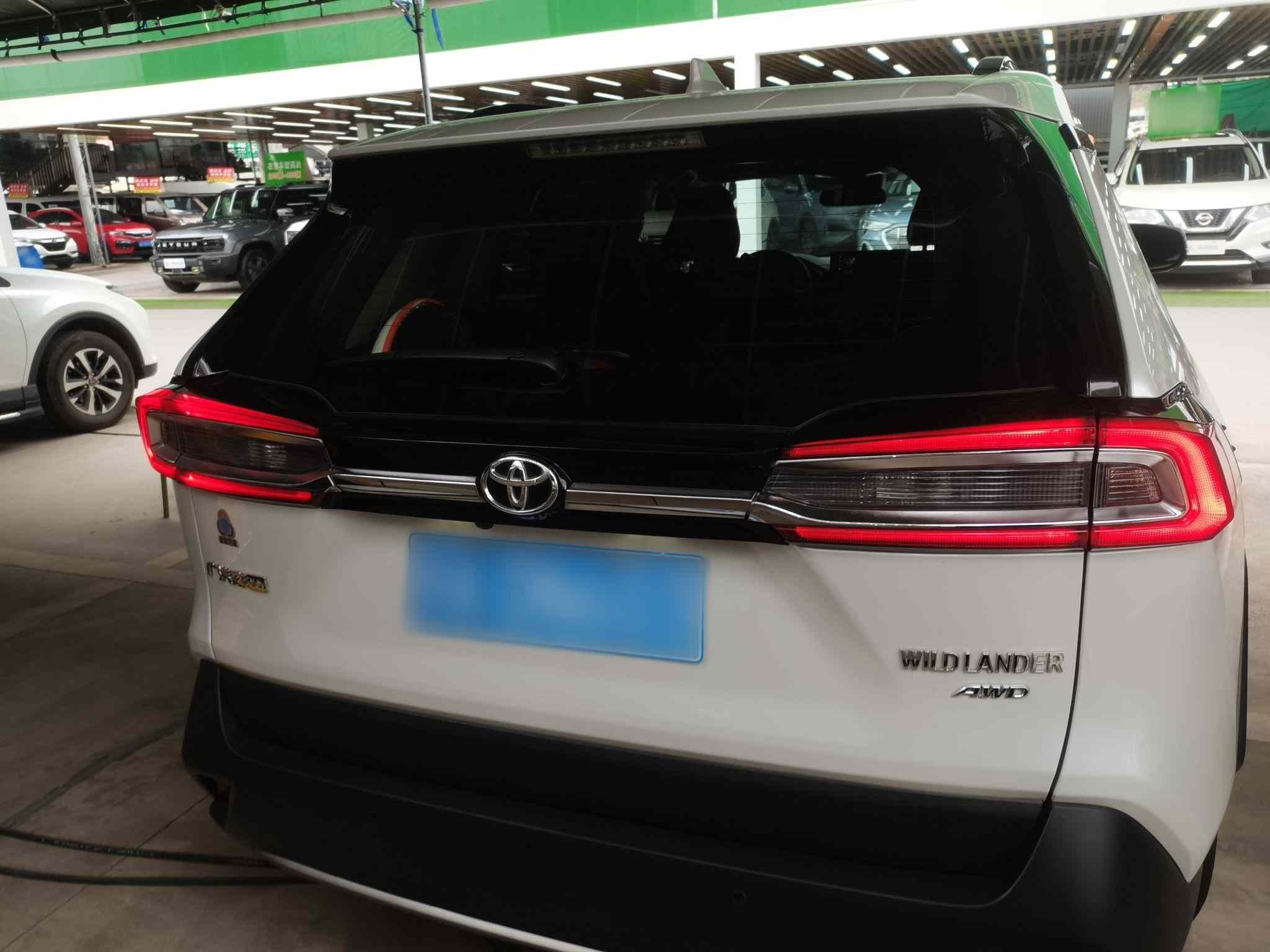 丰田 威兰达 2023款 2.0L CVT四驱豪华PLUS版(3)