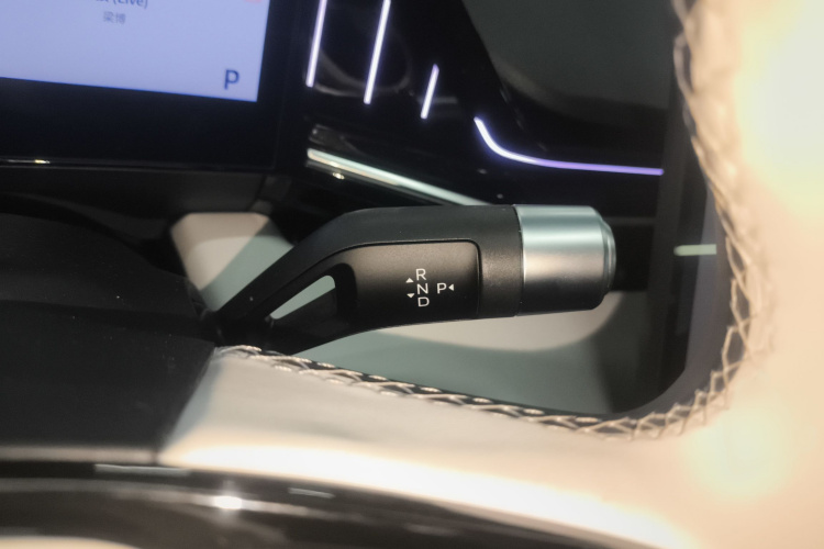 吉利银河 银河L6 2023款 125km 星舰局部细节18