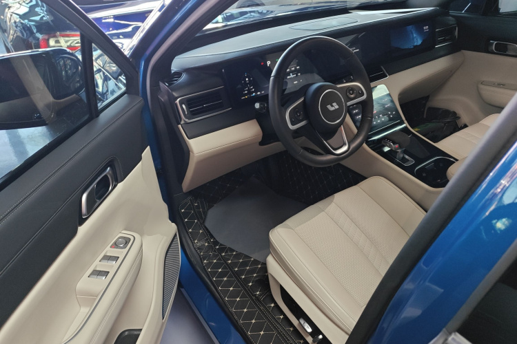 理想汽车 理想ONE 2020款 增程6座版中控内饰20