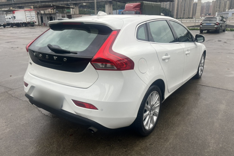 沃尔沃V40 2013款 2.0T 智雅版车身外观6006