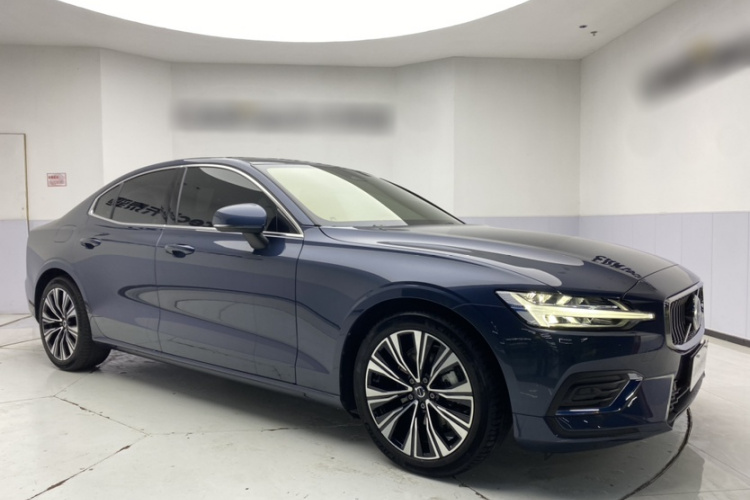 沃尔沃S60 2024款 B4 智远豪华版车身外观6002