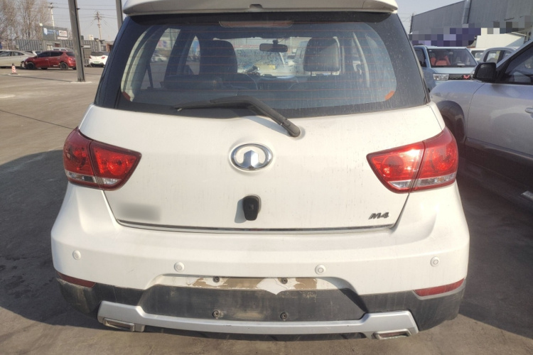 长城M4 2014款 1.5L 手动舒适型车身外观6