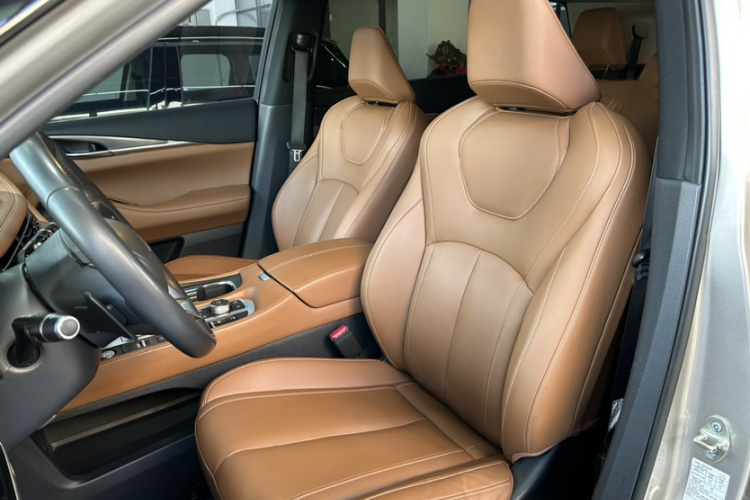 英菲尼迪QX60 2022款 2.0T 四驱卓越版局部细节19