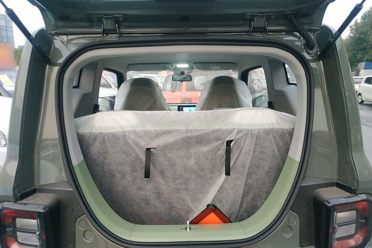 吉利银河 2025款 210km 熊猫骑士局部细节23