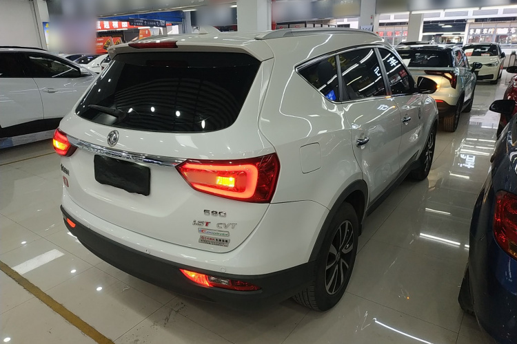 东风风光 风光580 2017款 改款 1.5T CVT豪华型车身外观7