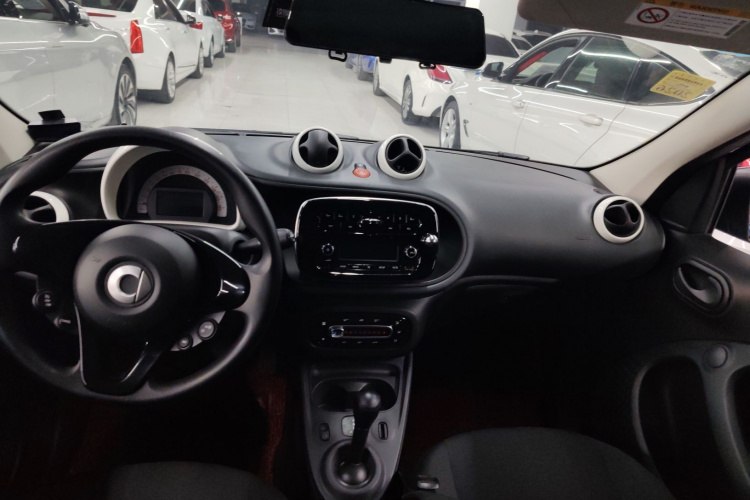 smart forfour 2018款 1.0L 52千瓦灵动版局部细节16