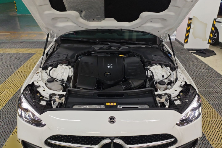 奔驰C级 2024款 改款二 C 260 L 运动版机舱底盘24