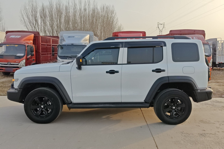 坦克300 2024款 2.0T 征服者车身外观4