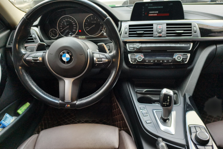 宝马3系 2018款 320Li 时尚型中控内饰7002