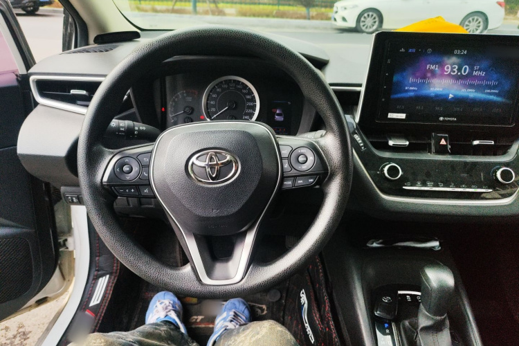 丰田 卡罗拉 2019款 1.2T S-CVT GL-i精英版中控内饰13