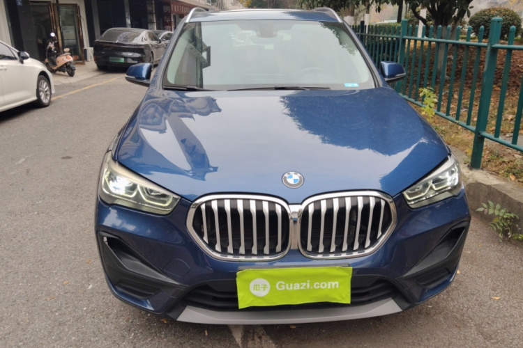 宝马X1 2021款 sDrive25Li 领先型车身外观6001