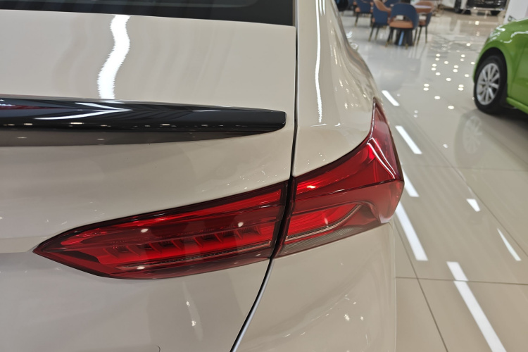 别克 威朗 2023款 Pro GS 疾风版车身外观9