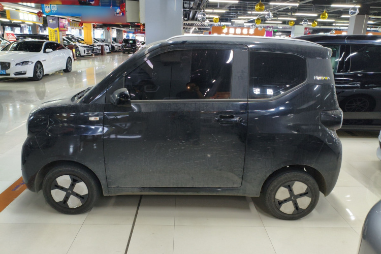 五菱汽车 宏光MINIEV 2024款 第三代 215km 进阶版车身外观4