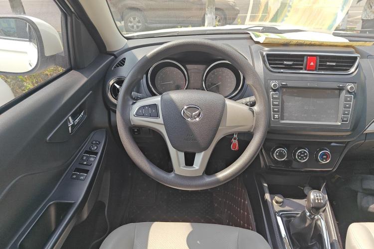 北汽幻速S3 2017款 1.5L 手动豪华型中控内饰13