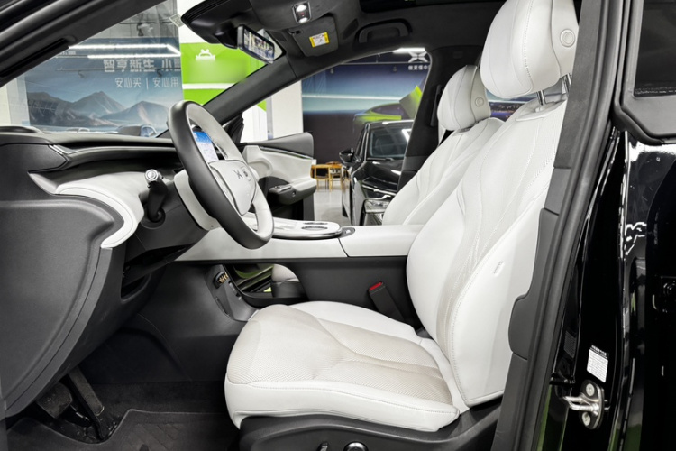 小鹏G7 2025款 702 超长续航 Max中控内饰7002