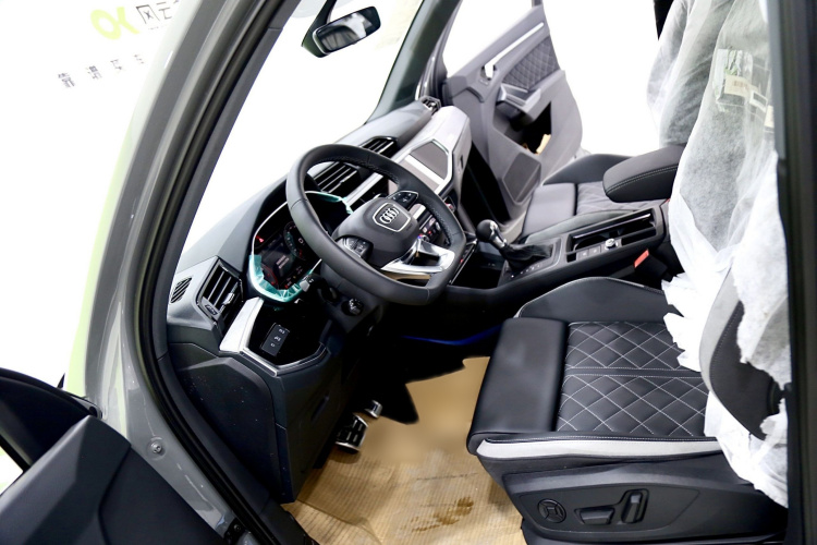 奥迪Q3 2024款 40 TFSI 时尚动感型中控内饰7005