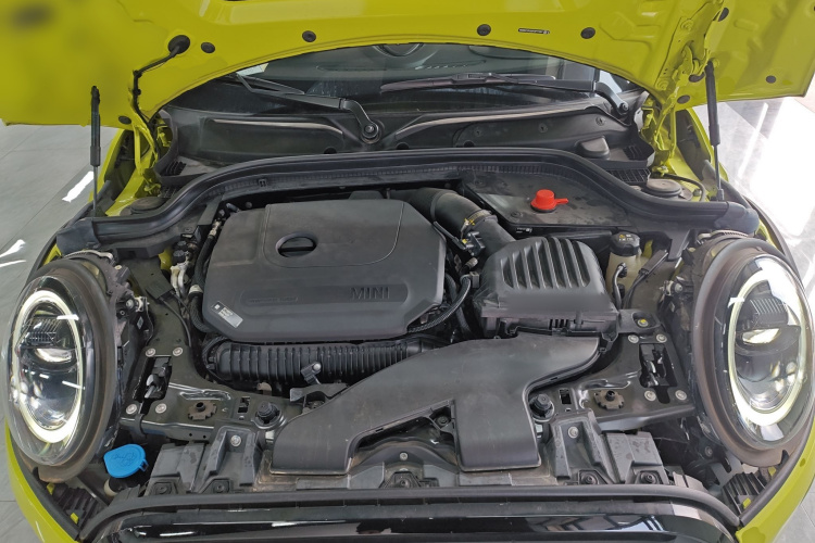 MINI 2023款 改款 2.0T COOPER S CABRIO 艺术家机舱底盘24