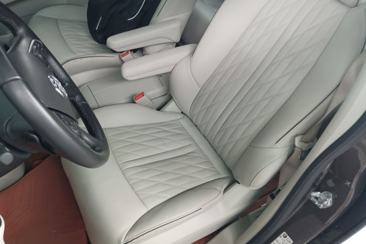 别克GL8 2023款 陆上公务舱 652T 豪华型局部细节19