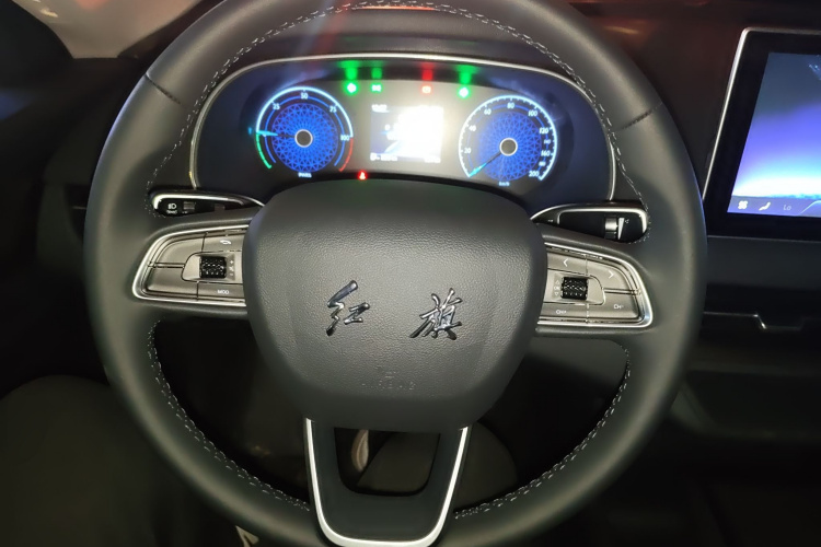 红旗E-QM5 2024款 450km 出行版中控内饰13