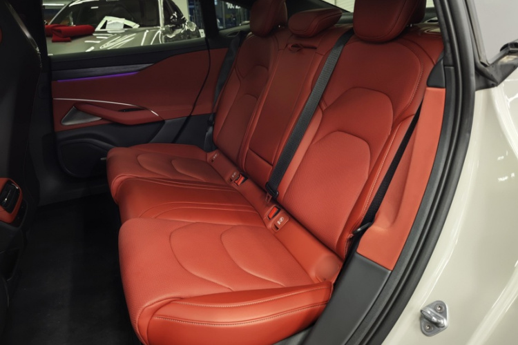 小米汽车 小米SU7 2024款 四驱超长续航高阶智驾Max版中控内饰7001