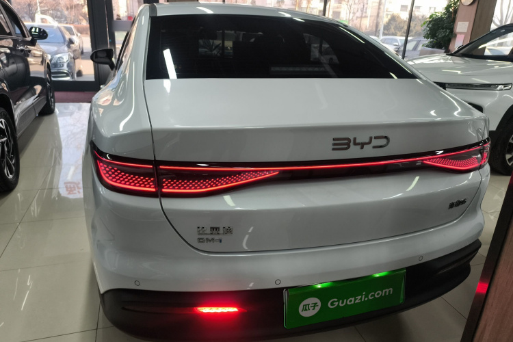 比亚迪 海豹05 DM-i 2025款 DM-i 智驾版 55KM豪华型车身外观6