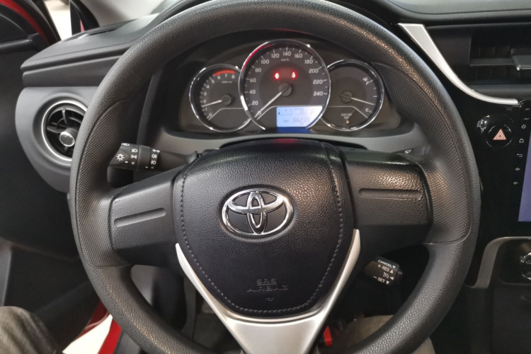 丰田 卡罗拉 2018款 1.2T S-CVT GL智享版中控内饰13