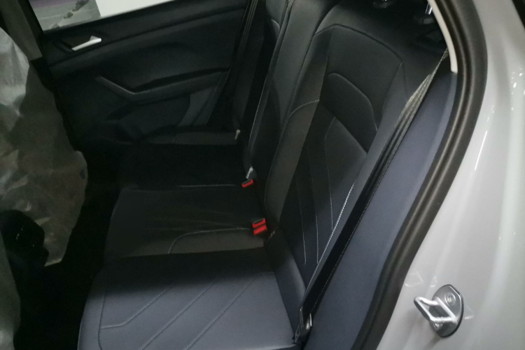 大众 途岳 2026款 新锐 300TSI 锐享版中控内饰7004