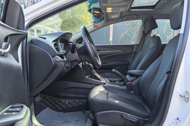 别克 英朗 2021款 改款 典范 1.5L 自动精英型局部细节19