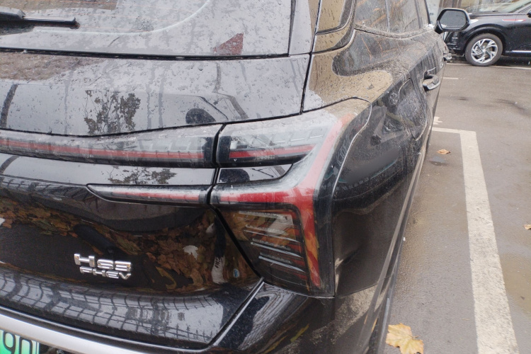 红旗HS3 PHEV 2024款 PHEV 115km 劲为版车身外观9