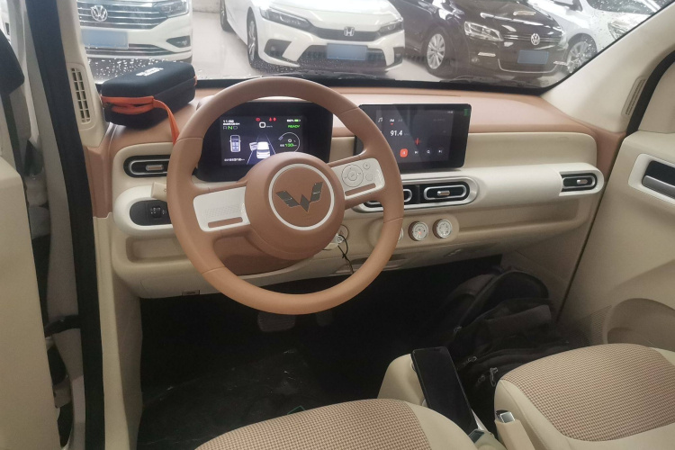 五菱汽车 宏光MINIEV 2024款 第三代 215km 进阶版中控内饰12