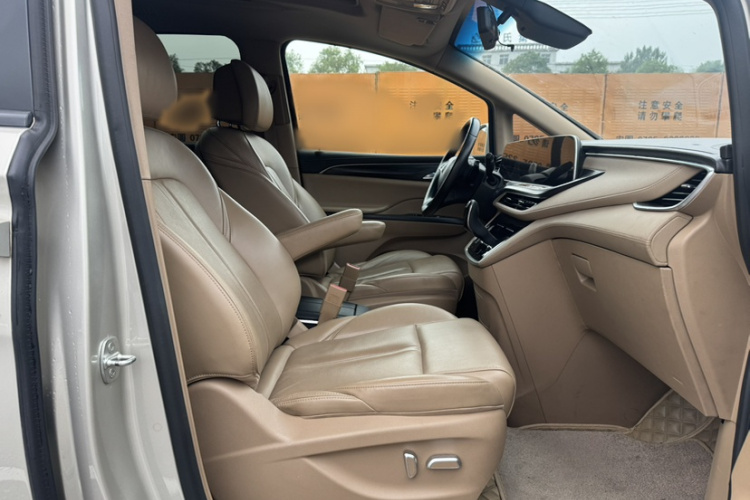 别克GL8 2020款 ES陆尊 653T 豪华型中控内饰7004