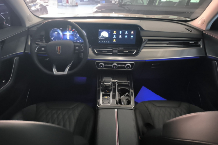 红旗HS5 2023款 2.0T 旗享Pro版中控内饰12