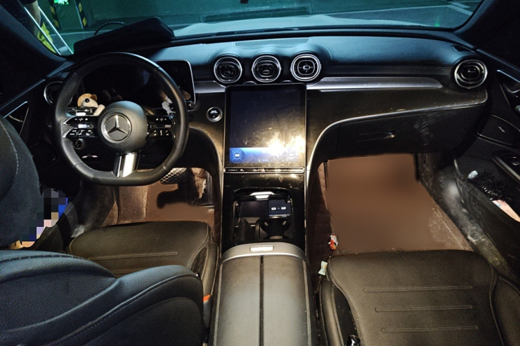 奔驰C级 2023款 改款 C 260 L 运动版中控内饰7002