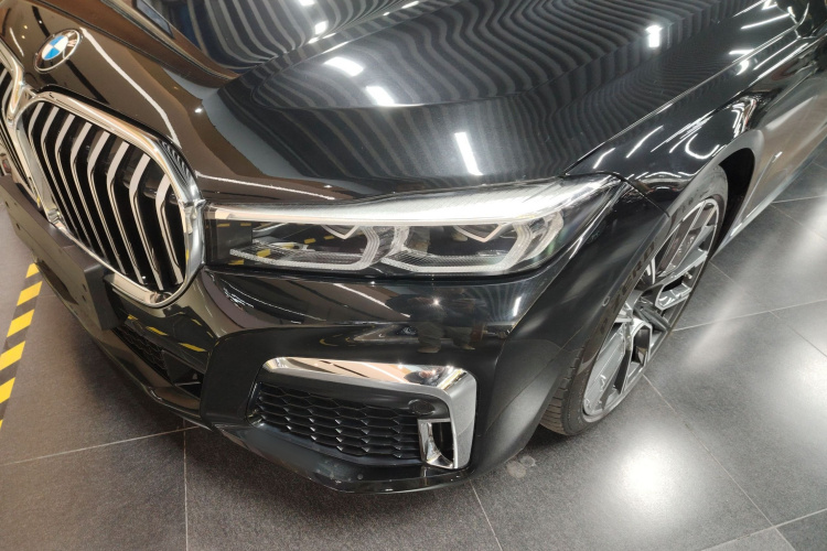 宝马7系 2021款 740Li 领先型 M运动套装局部细节36