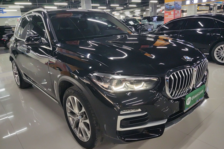 宝马X5(进口) 2021款 xDrive30i X设计套装车身外观3