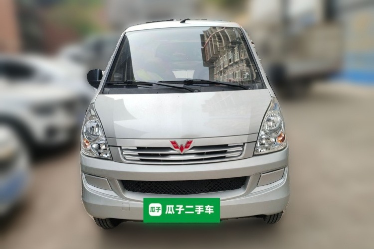 五菱汽车 五菱荣光S 2023款 1.5L 基本型封窗车 2座车身外观2