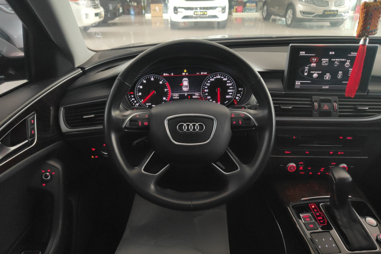 奥迪A6L 2017款 30 FSI 舒适型中控内饰13
