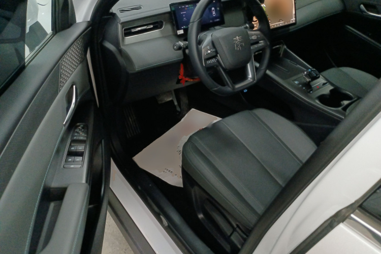 比亚迪 秦PLUS 2025款 EV 智驾版 510KM领先型中控内饰7003