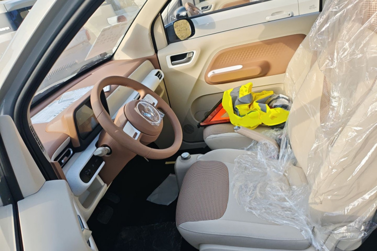 五菱汽车 宏光MINIEV 2024款 第三代 215km 青春版中控内饰19