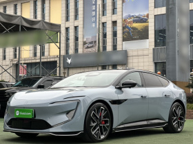 阿维塔12 2023款 650 三激光四驱性能版