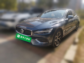 沃尔沃S60 2023款 B4 智逸豪华版