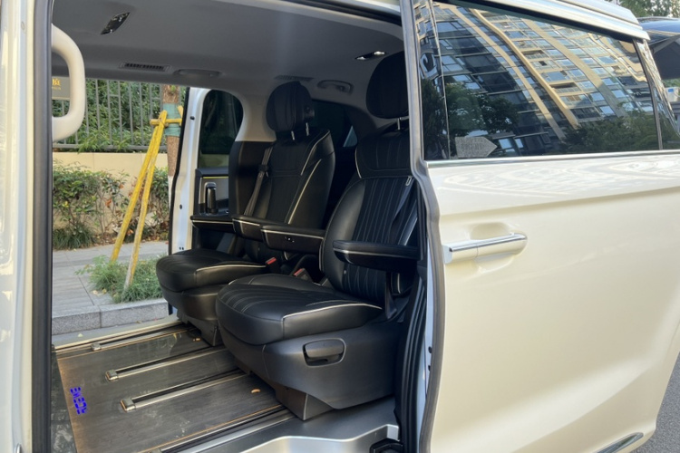 荣威iMAX8 2021款 400TGI 旗舰版中控内饰7004