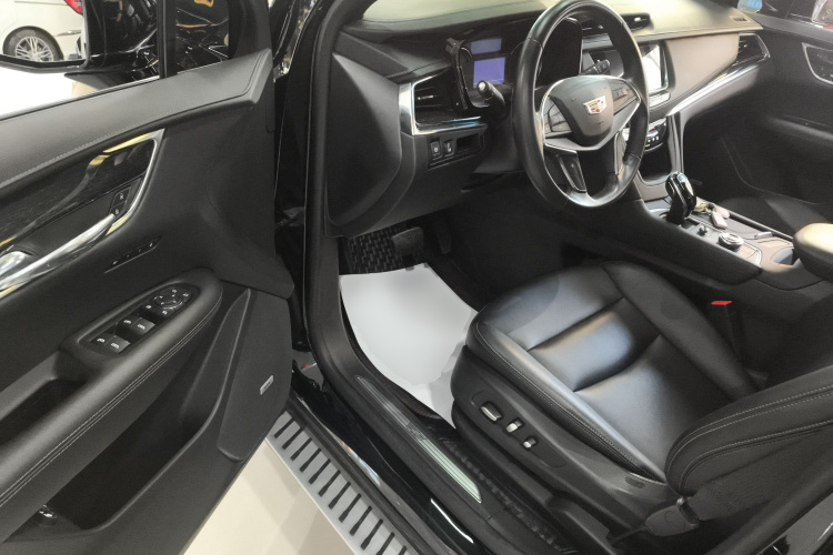 凯迪拉克XT5 2021款 2.0T 四驱豪华型中控内饰20