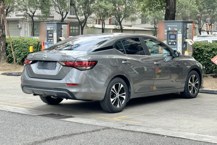 日产 轩逸 2021款 1.6L XL CVT智享版车身外观6001