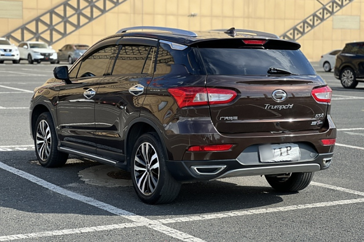 广汽传祺 传祺GS4 2015款 200T G-DCT豪华版车身外观6004